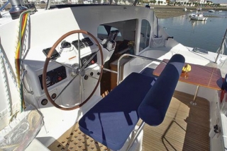  Catamarani Rentals para Ponza 